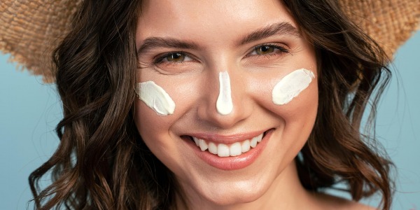 Cómo Recuperar la Salud de Tu Piel Facial Después del Verano: Guía Esencial